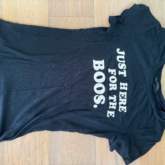 Halloween 👻 tee - Picture 2 of 3